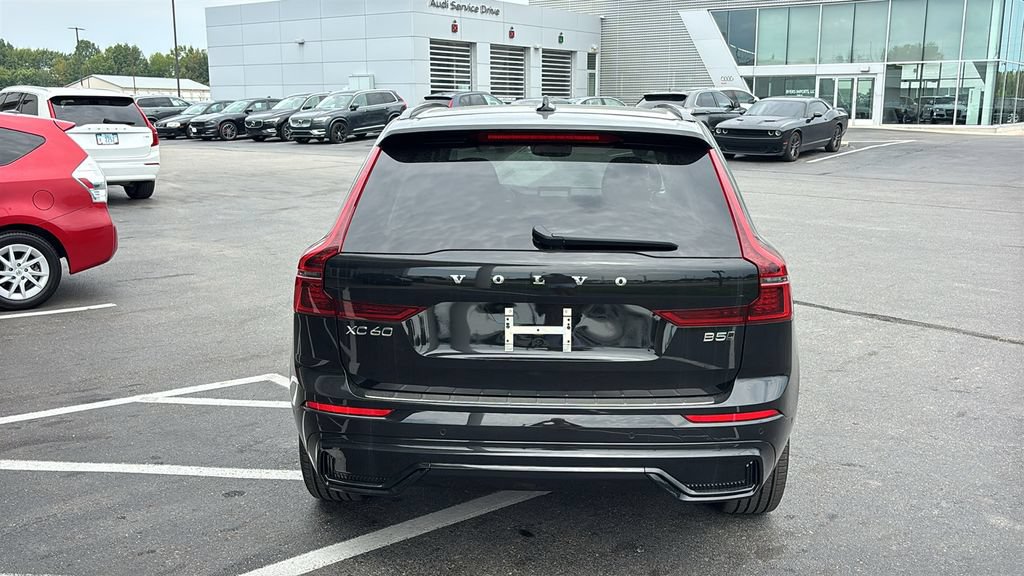 New 2026 Volvo XC60 B5 Plus w/ Protection Package Premier AWD/4WD image 28