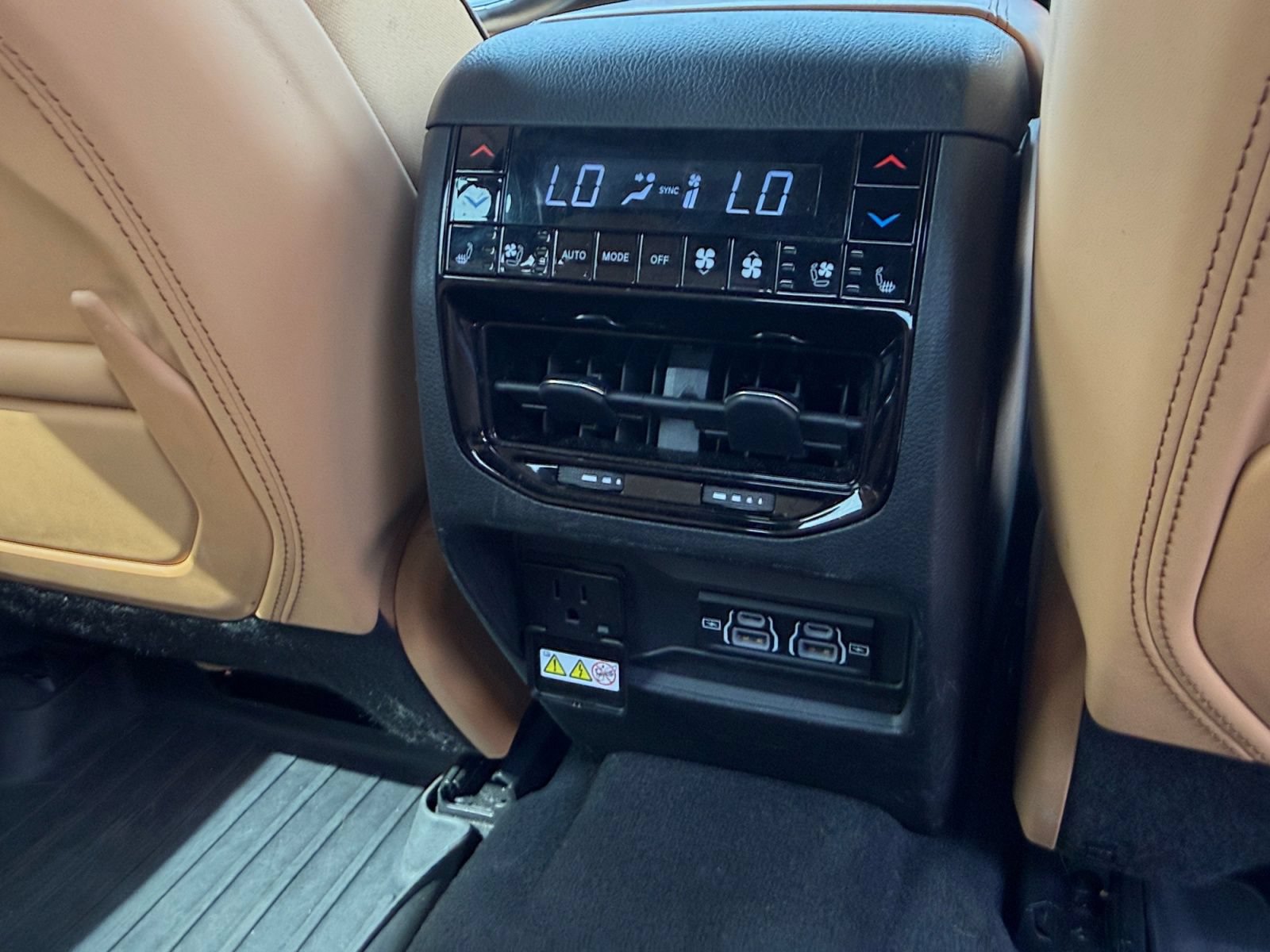 Used 2021 Jeep Grand Cherokee L Summit AWD/4WD image 18