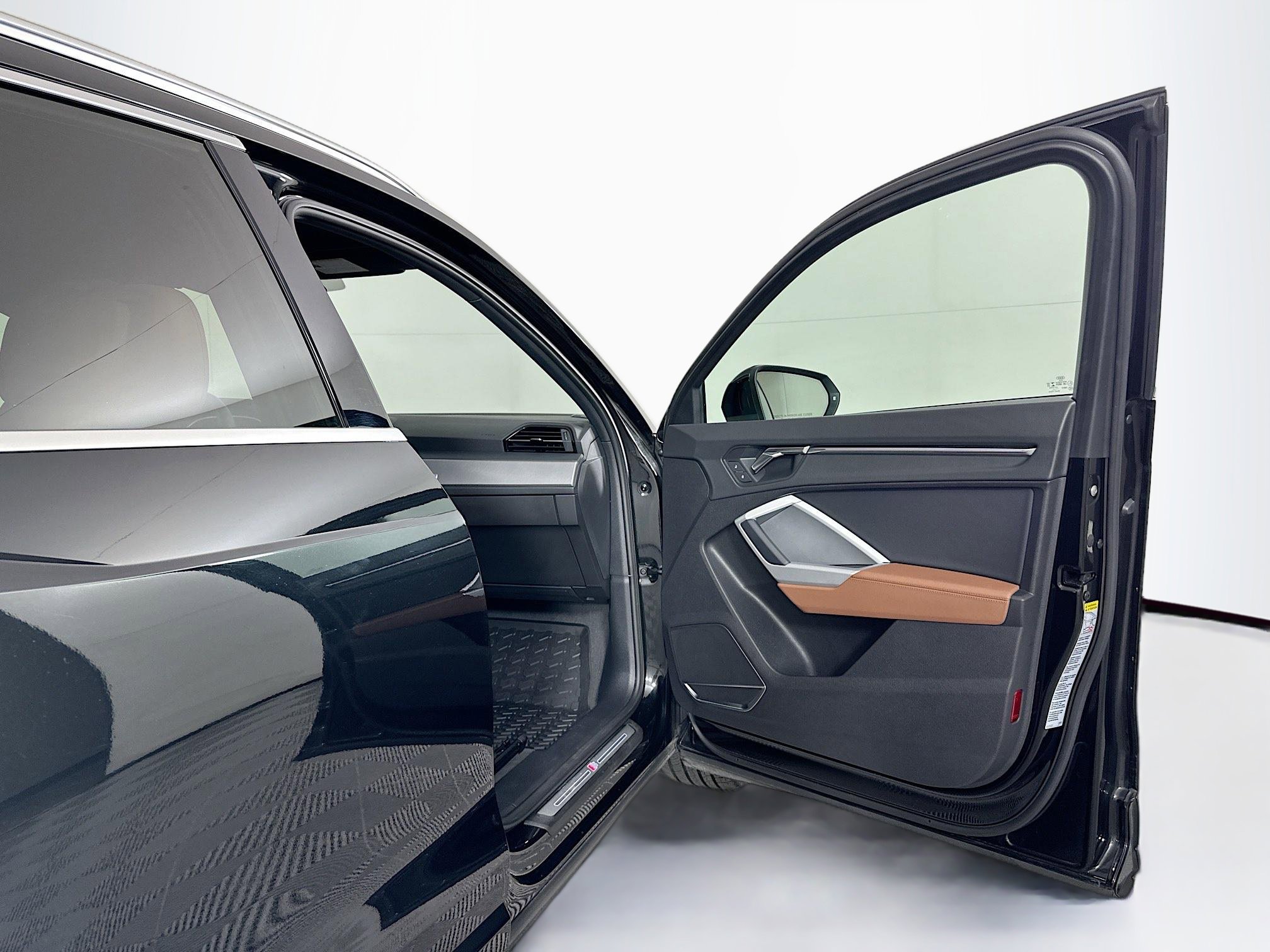 Used 2021 Audi Q3 2.0T Premium Plus image 34