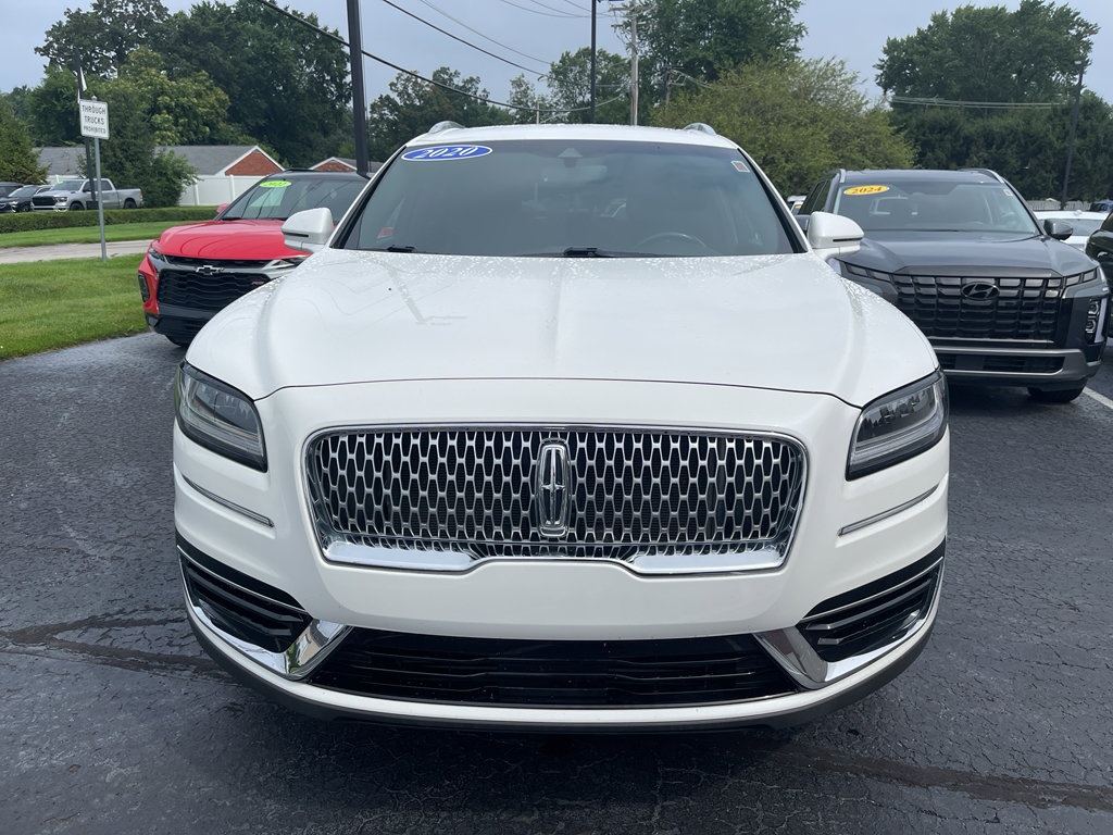 Used 2020 Lincoln Nautilus Premier w/ Equipment Group 101A image 3