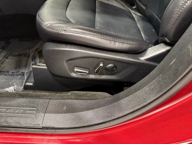 Used 2017 Ford Explorer XLT w/ Equipment Group 202A image 15