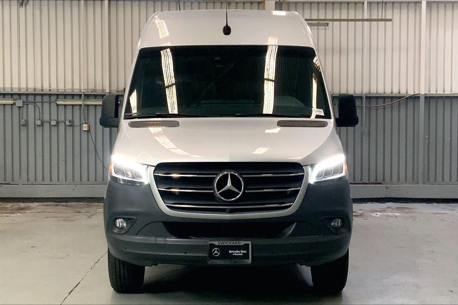 Used 2021 Mercedes-Benz Sprinter 2500 image 7