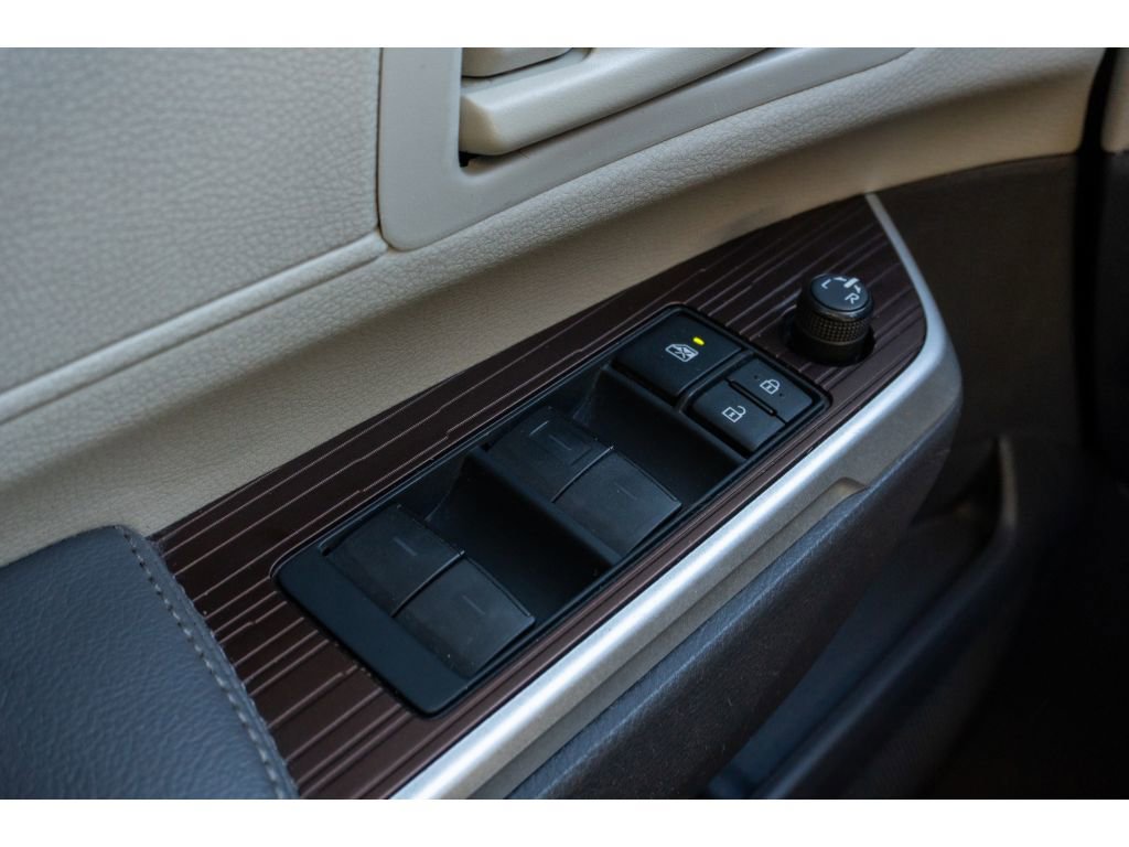 Used 2021 Toyota Sienna LE image 26