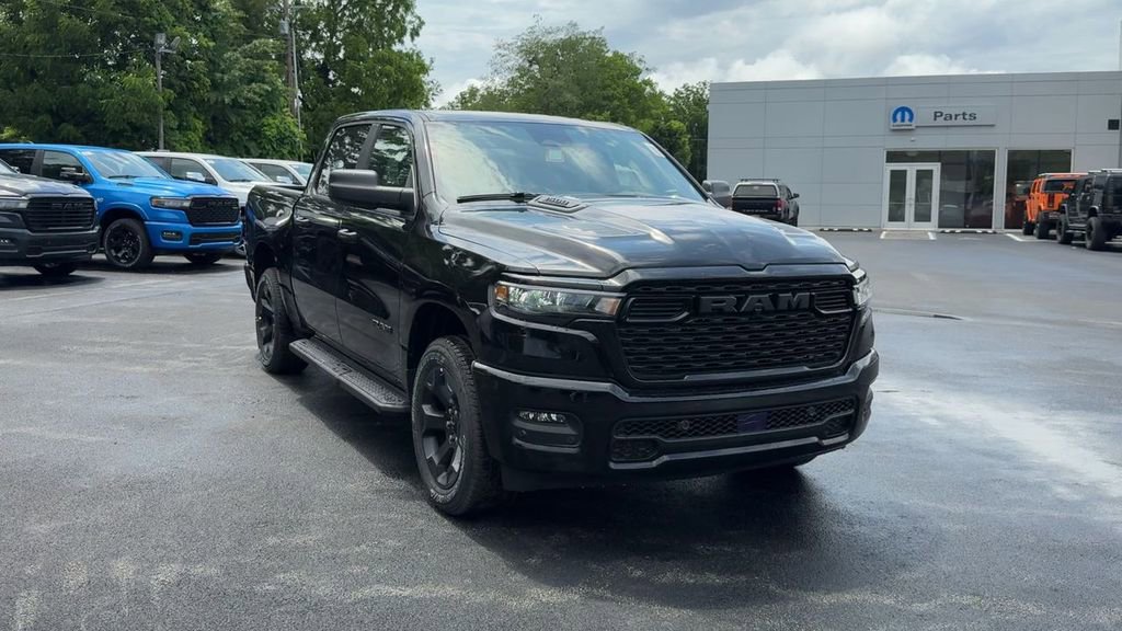 New 2026 RAM 1500 Express AWD/4WD image 9