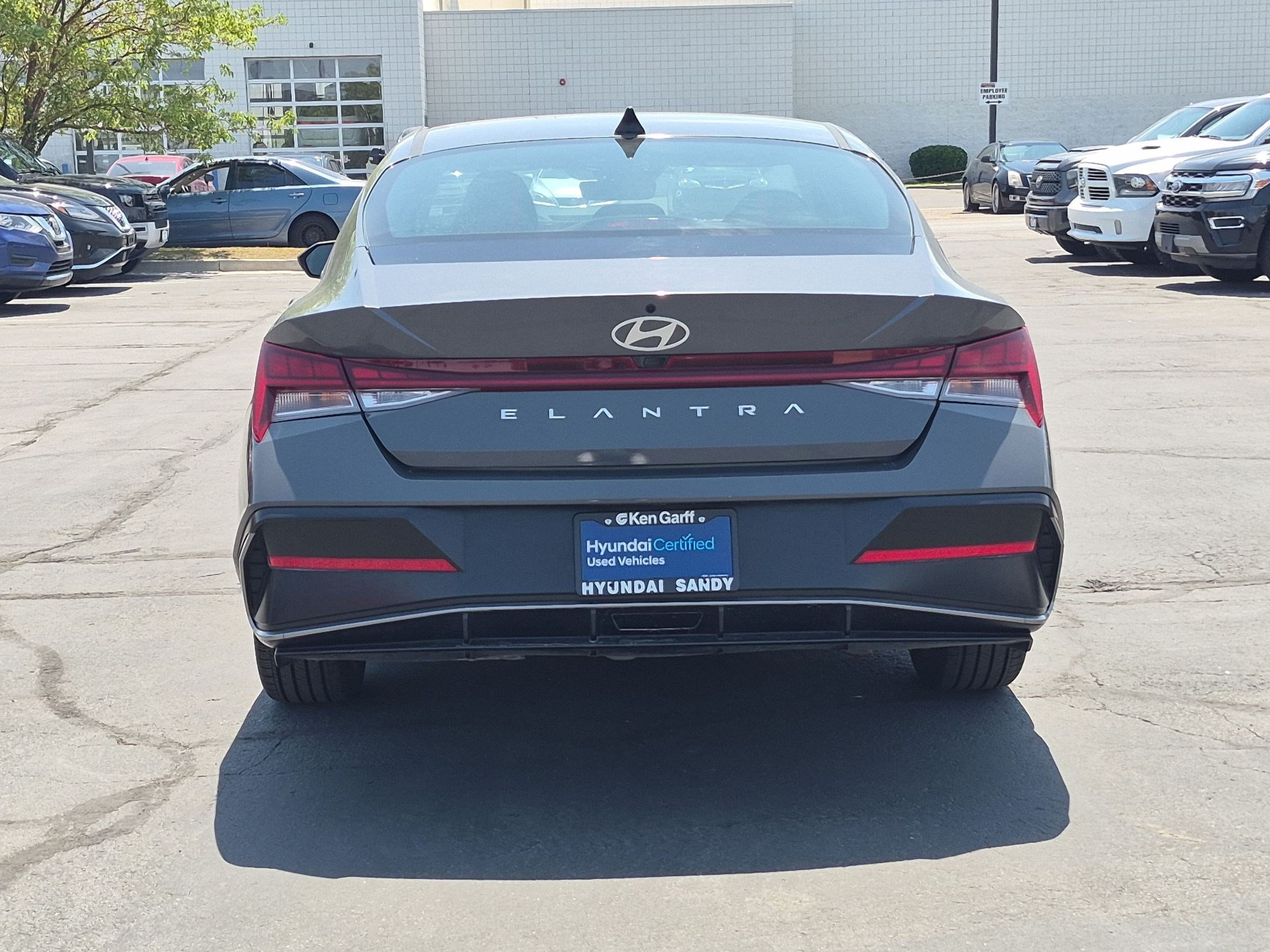 Certified 2025 Hyundai Elantra SEL FWD image 4