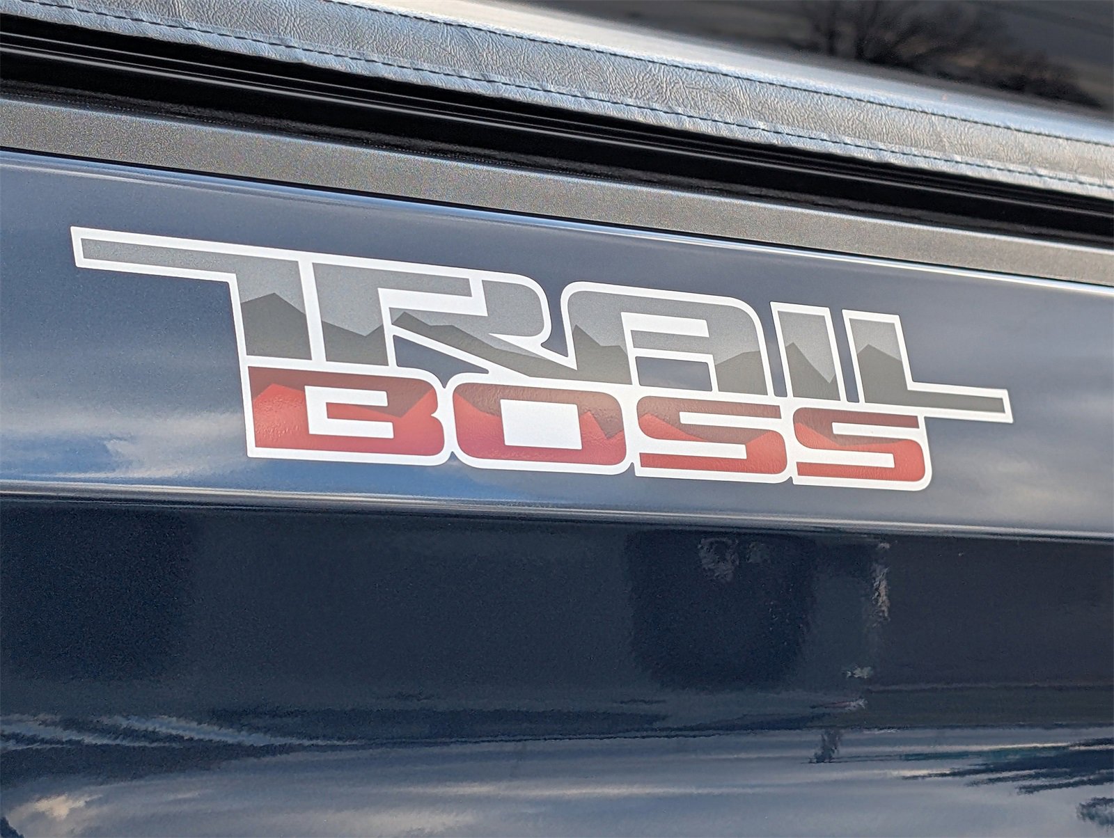 Used 2023 Chevrolet Silverado 1500 LT Trail Boss w/ Protection Package image 8