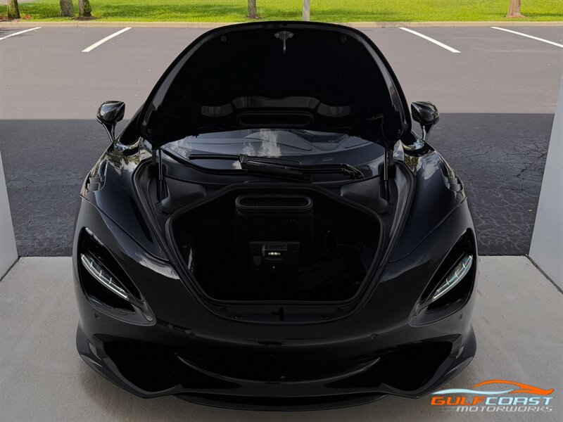 Used 2024 McLaren 750S Spider RWD image 35