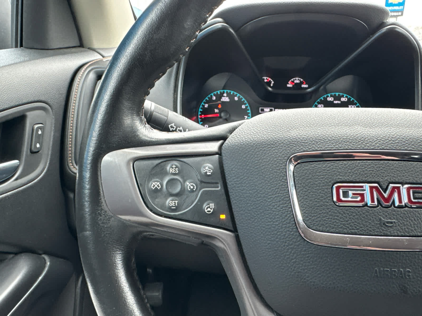 Used 2022 GMC Canyon AT4 w/ Driver Alert Package AWD/4WD image 22
