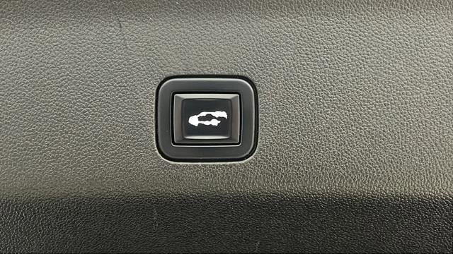 Used 2021 Cadillac Escalade Sport AWD/4WD image 41