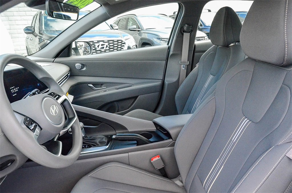 Certified 2024 Hyundai Elantra SEL image 19