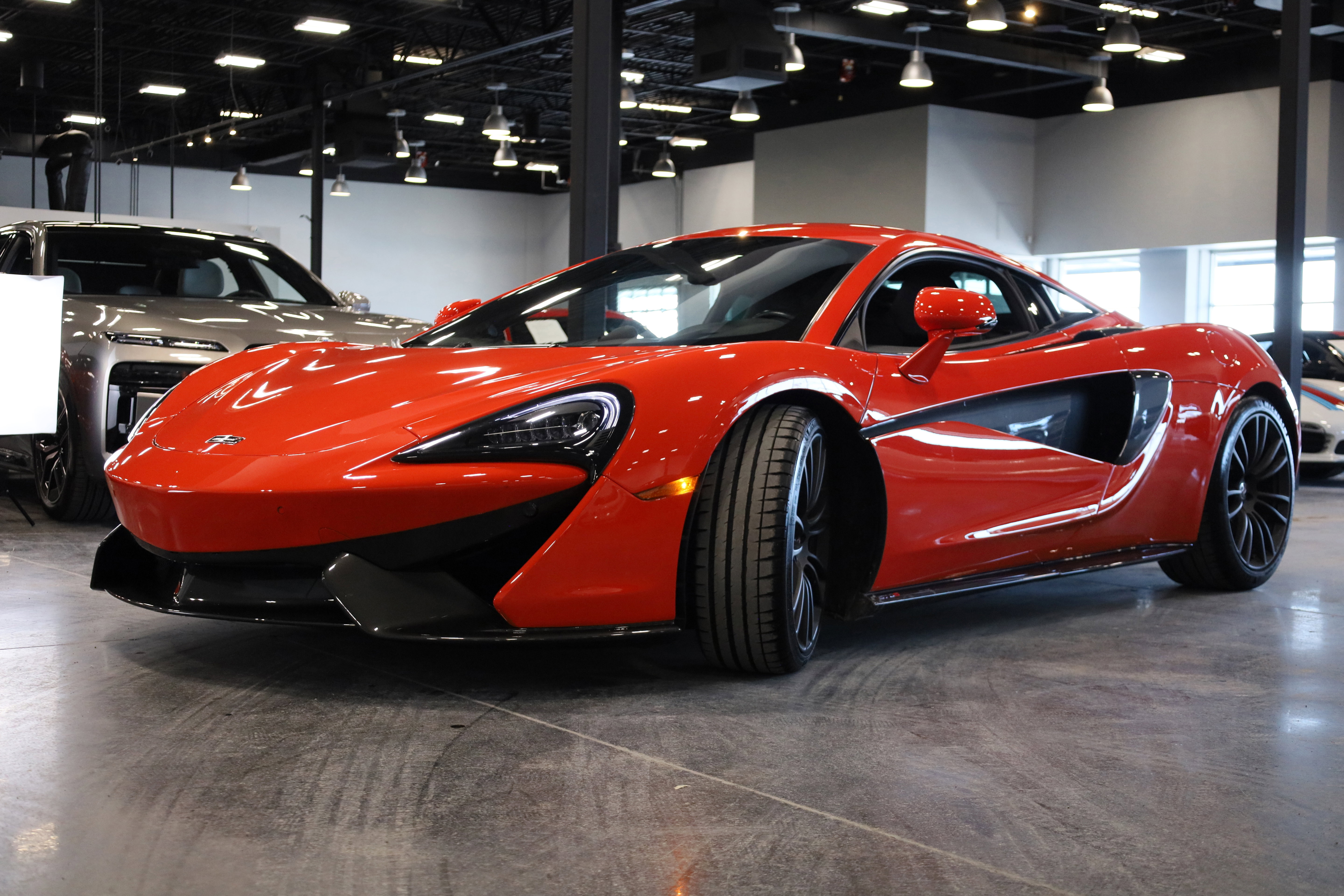 Used 2017 McLaren 570S Coupe image 3