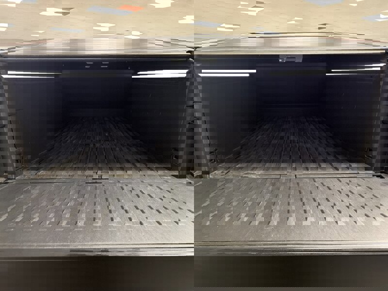 Used 2025 Tesla Cybertruck Cyberbeast AWD/4WD image 17