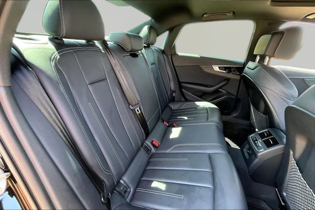 Used 2023 Audi A4 2.0T Premium w/ Convenience Package AWD/4WD image 29