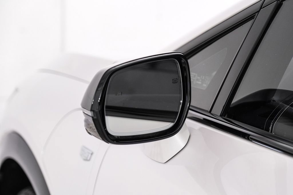 Used 2025 Cadillac Optiq Sport 1 w/ LPO, Floor Liner Package image 37