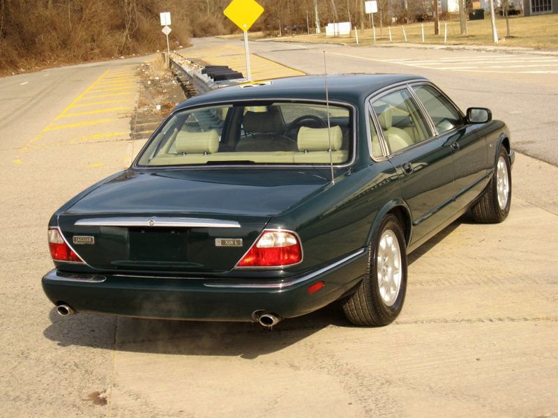 Used 2000 Jaguar XJ8 RWD image 12