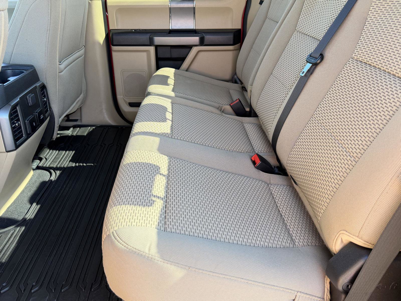 Used 2021 Ford F250 XLT w/ XLT Premium Package image 9