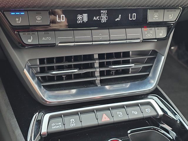 Used 2022 Audi RS e-tron GT image 23