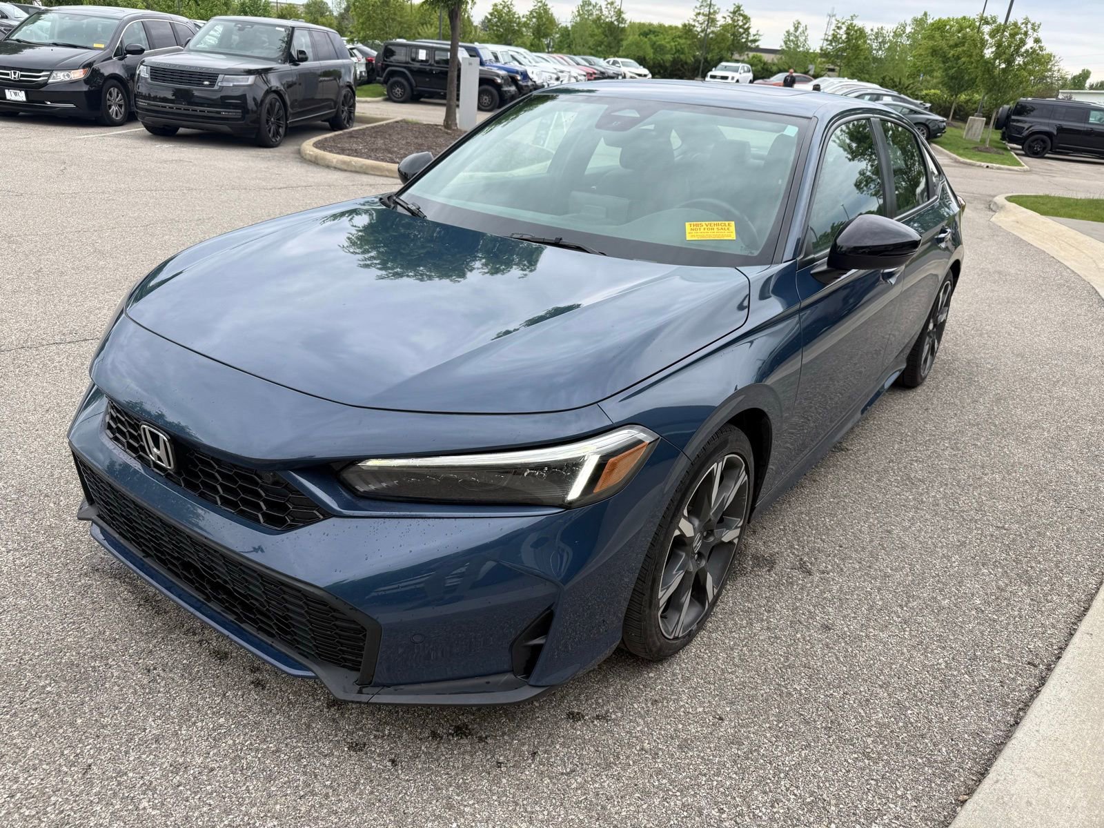 Used 2025 Honda Civic Sport image 1