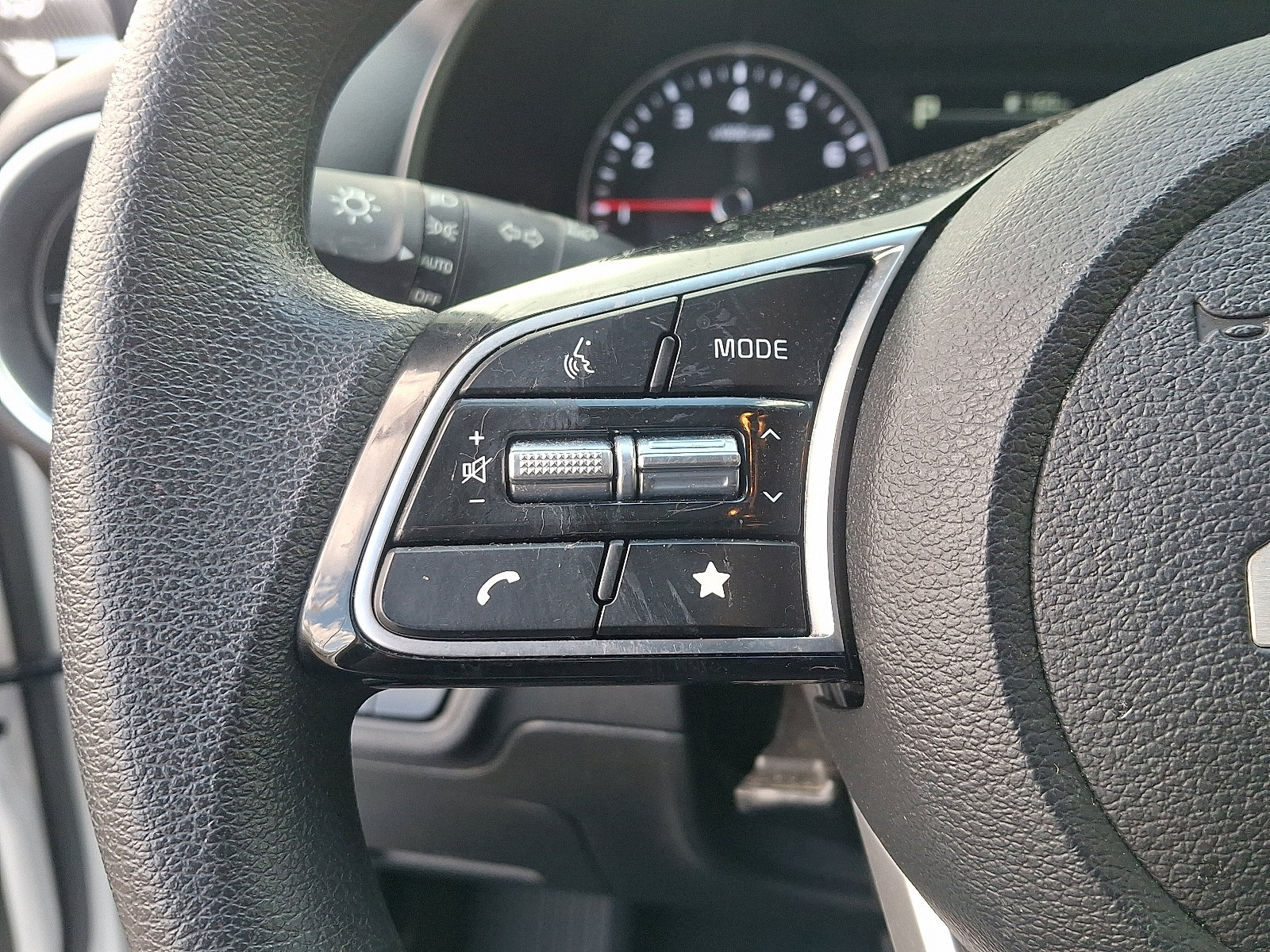 Certified 2023 Kia Forte LXS w/ LXS Technology Package image 20