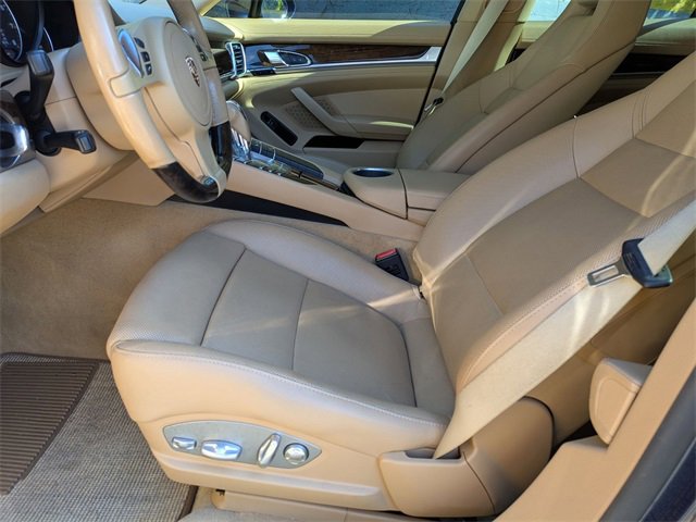 Used 2015 Porsche Panamera 4 image 11