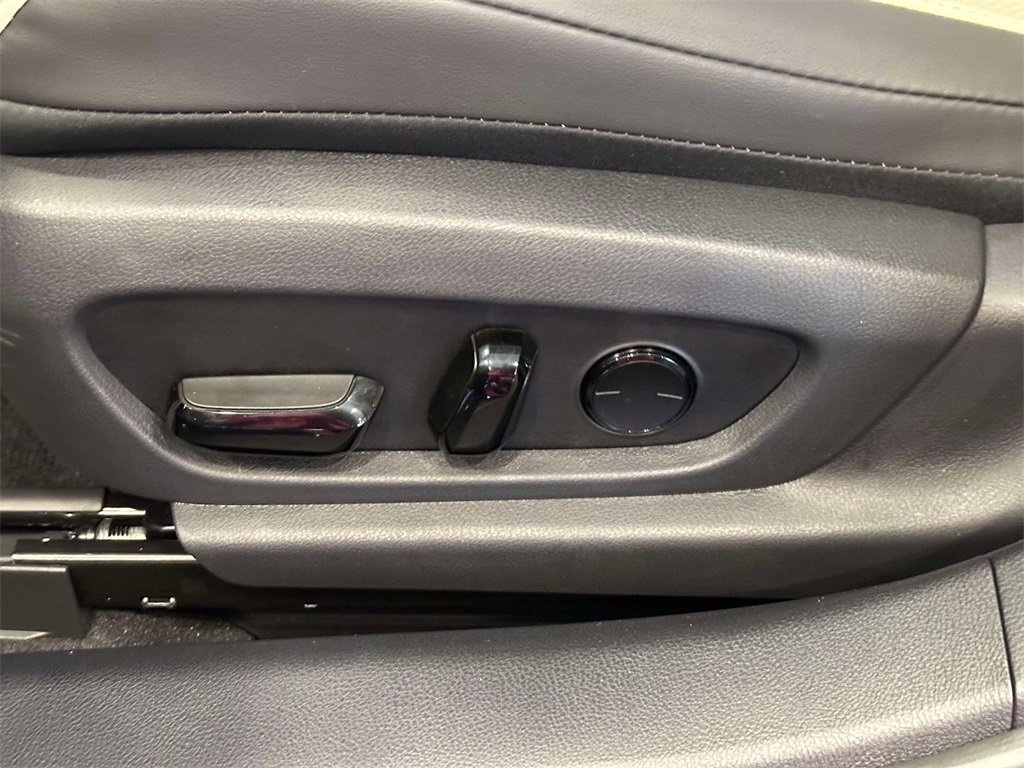 New 2025 Lexus ES 350 350 image 17