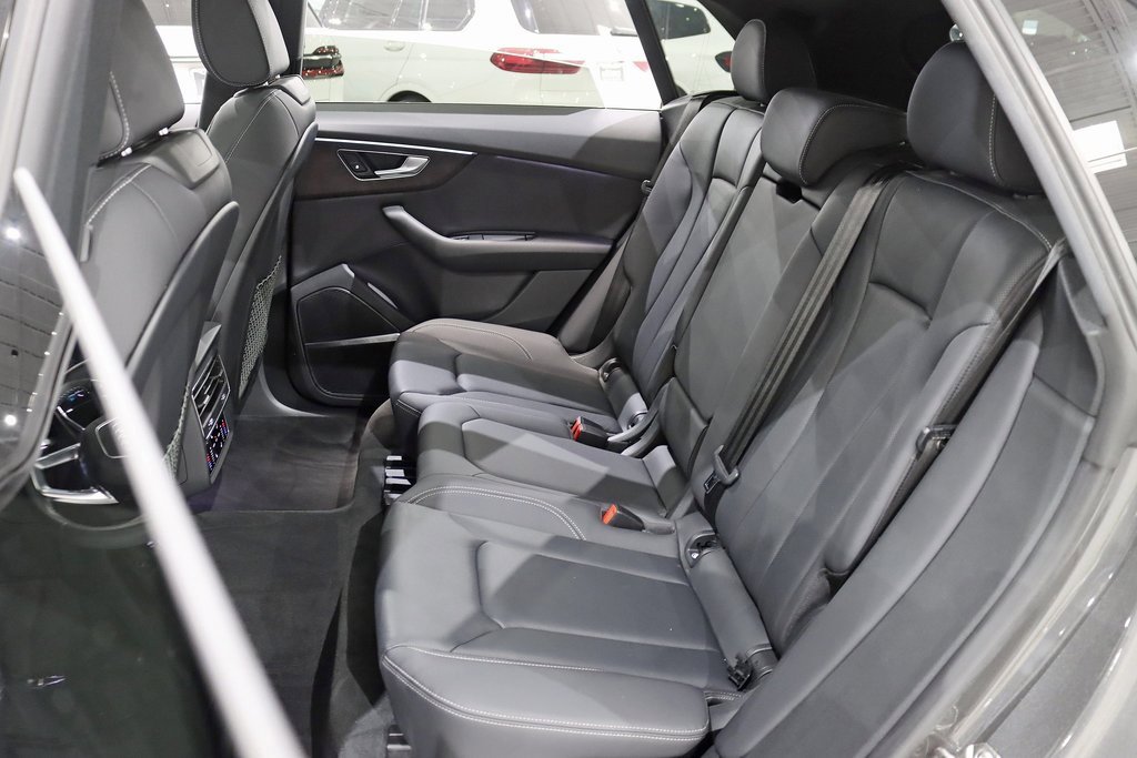 Used 2020 Audi Q8 Premium Plus image 30