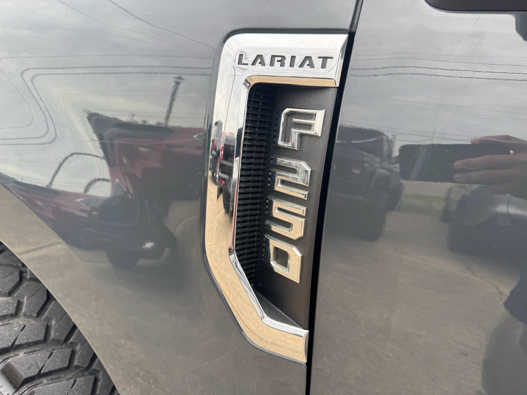 Used 2021 Ford F250 Lariat w/ Lariat Value Package AWD/4WD image 11