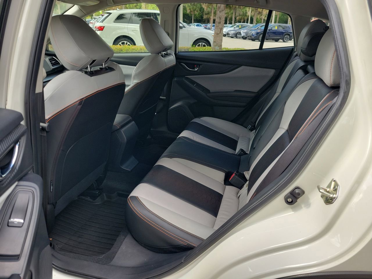 Used 2022 Subaru Crosstrek 2.5i Limited w/ Moonroof Package 2 AWD/4WD image 10