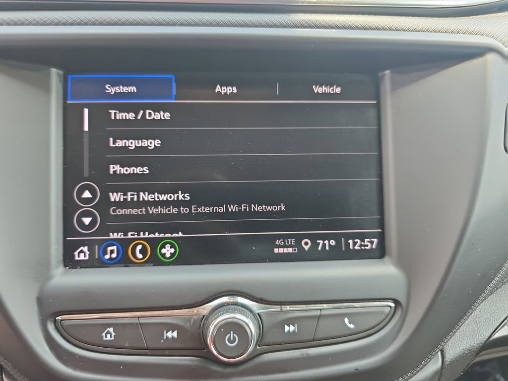 Used 2022 Chevrolet TrailBlazer LT FWD image 21