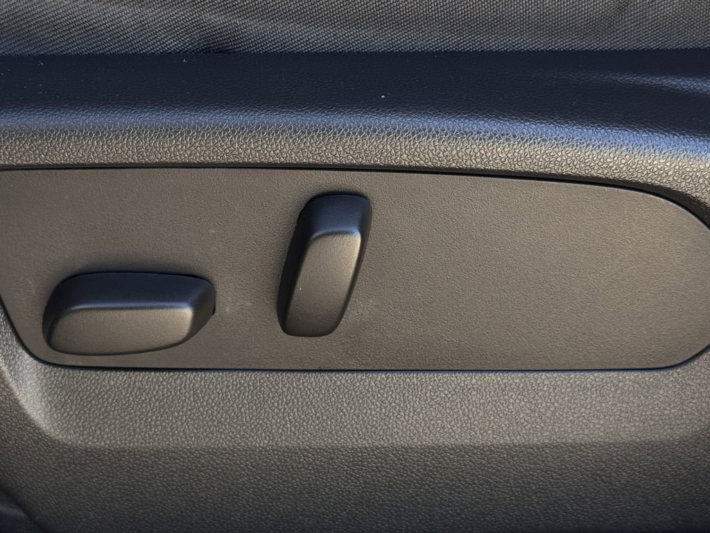 Used 2023 Buick Envision Preferred image 24