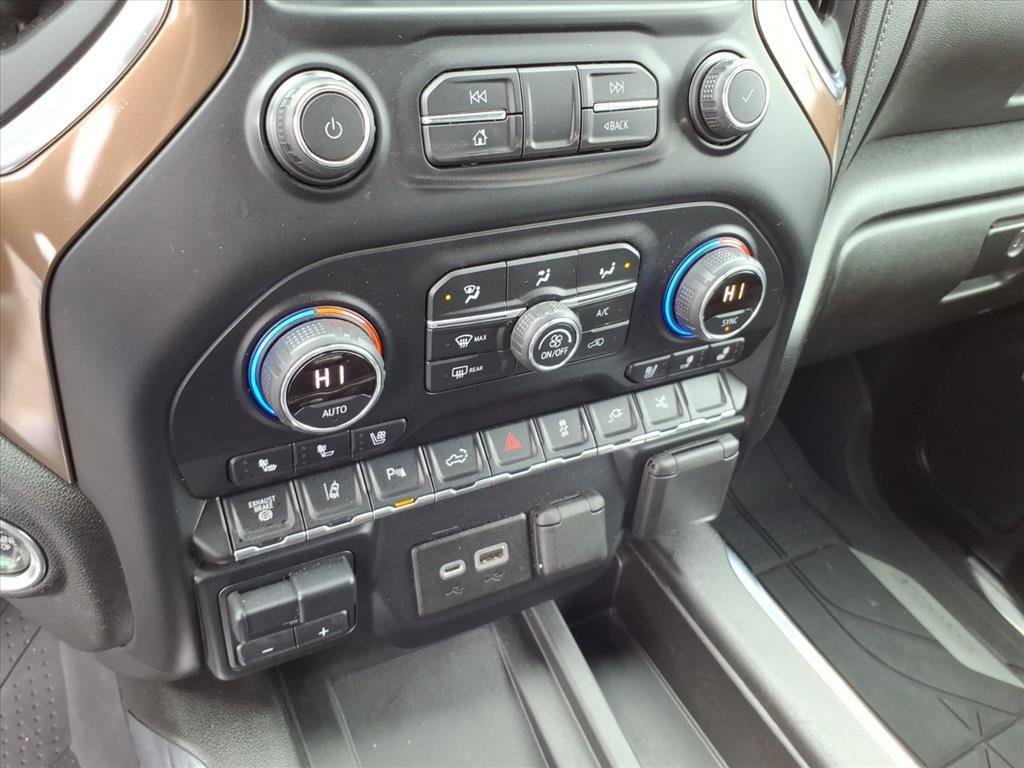 Used 2021 Chevrolet Silverado 3500 High Country image 22