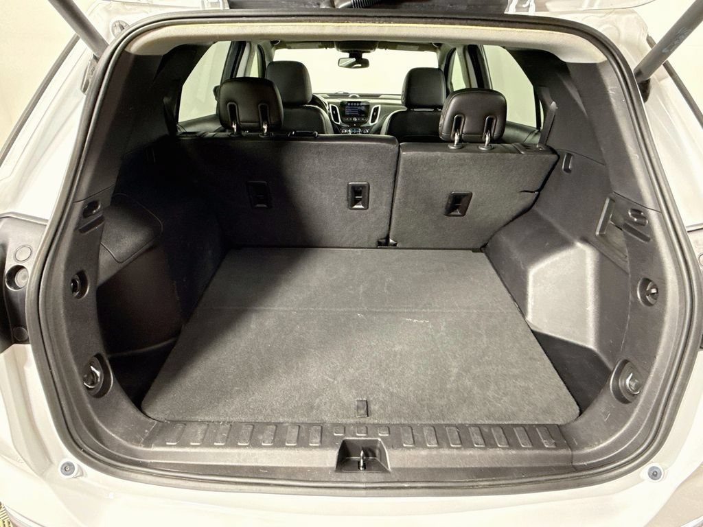 Used 2018 Chevrolet Equinox Premier FWD image 28