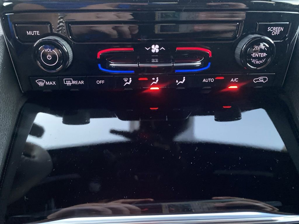 New 2025 Jeep Grand Cherokee Laredo w/ Trailer Tow Package image 29