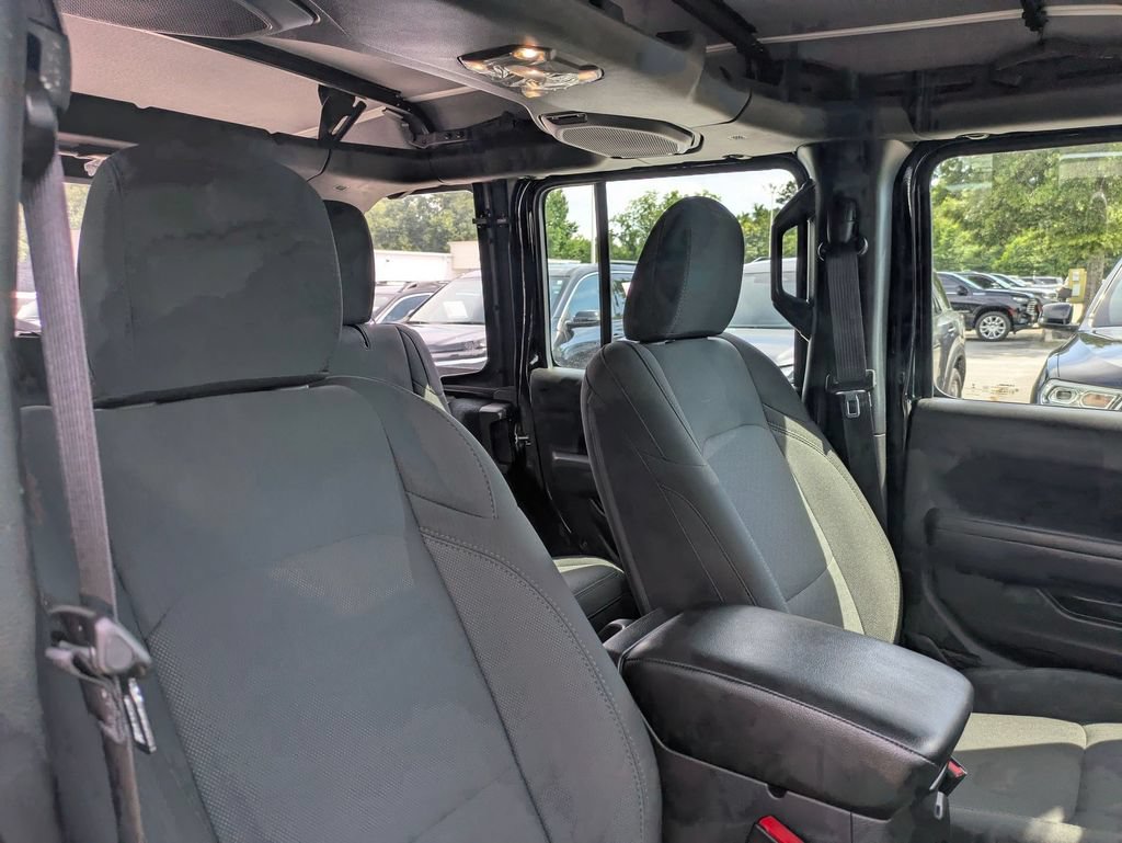 Used 2022 Jeep Wrangler Unlimited Sport AWD/4WD image 34