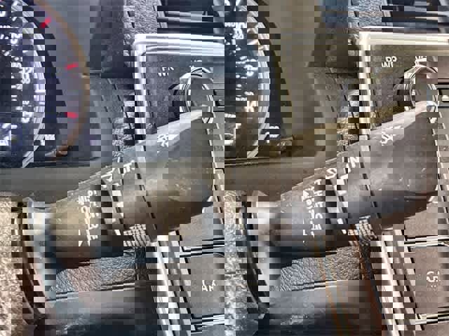 Used 2016 Toyota Camry SE image 26