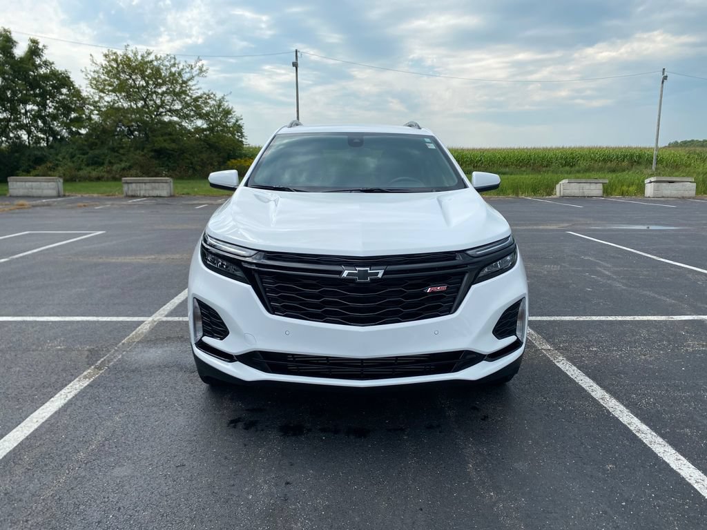 Used 2024 Chevrolet Equinox RS AWD/4WD image 2