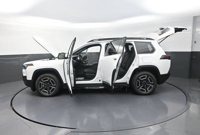 New 2026 Jeep Cherokee Laredo AWD/4WD image 32