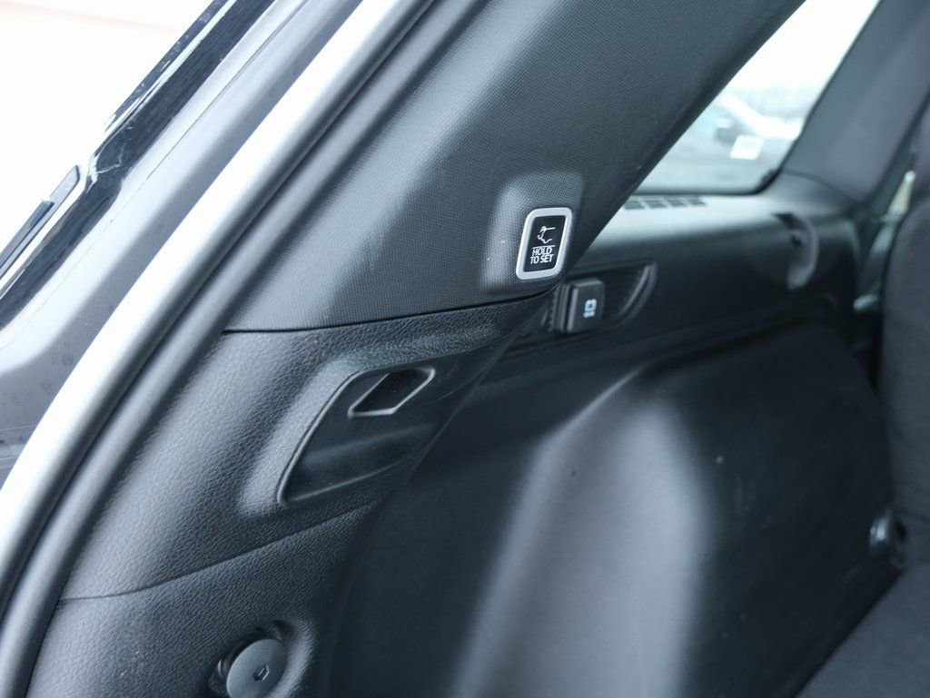 Used 2024 Jeep Grand Cherokee Limited image 36