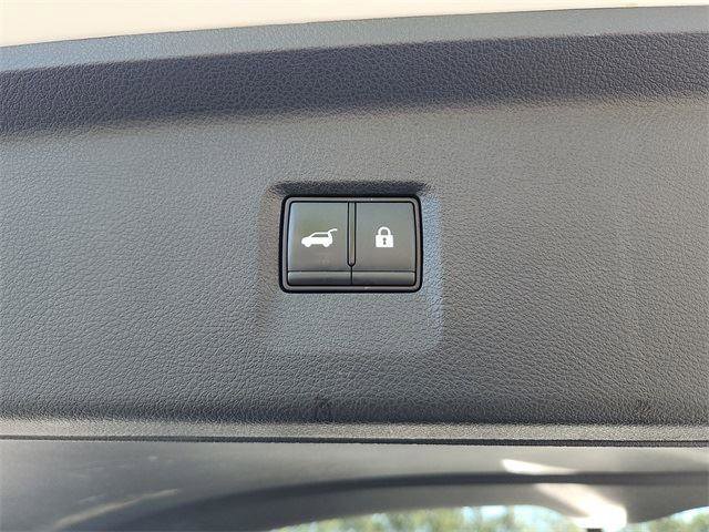 Used 2024 INFINITI QX60 Sensory w/ Cargo Package image 30