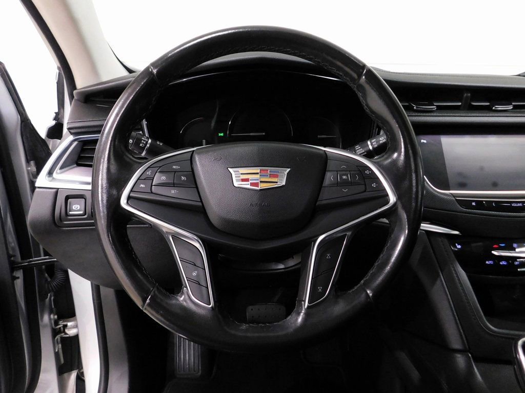 Used 2018 Cadillac XT5 Luxury image 39