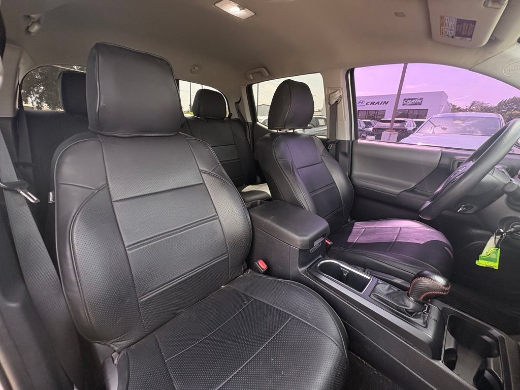 Used 2020 Toyota Tacoma SR w/ SR Convenience Package RWD image 30