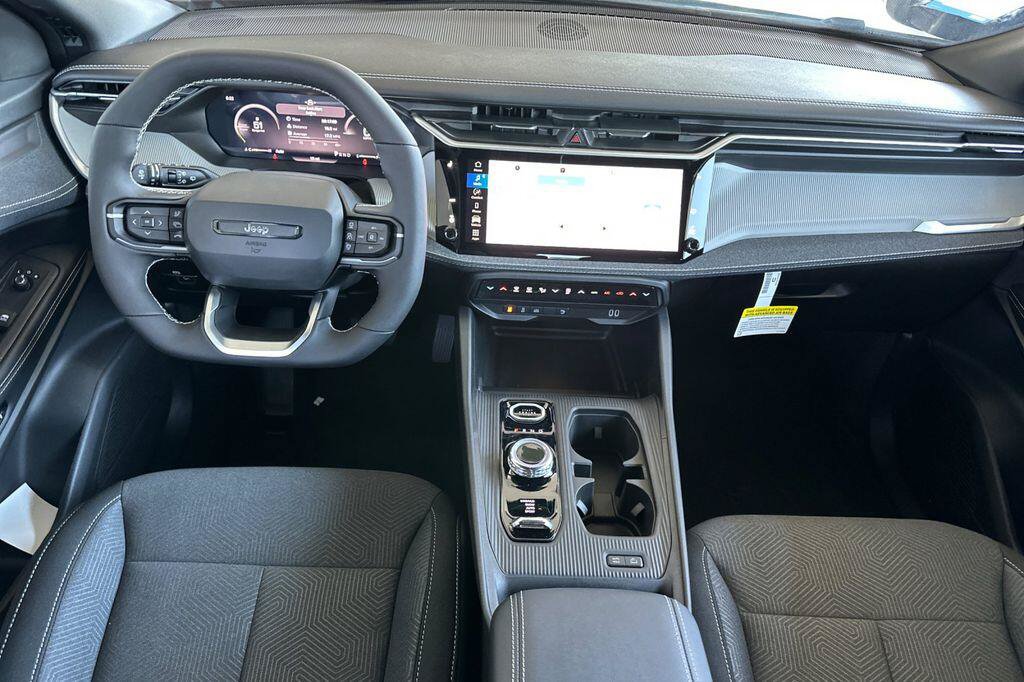 New 2026 Jeep Cherokee Laredo AWD/4WD image 13