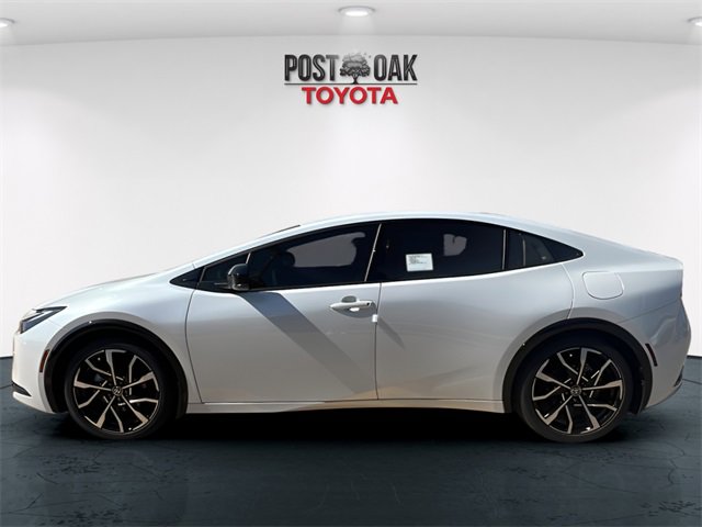 New 2026 Toyota Prius Plug-In Hybrid image 4