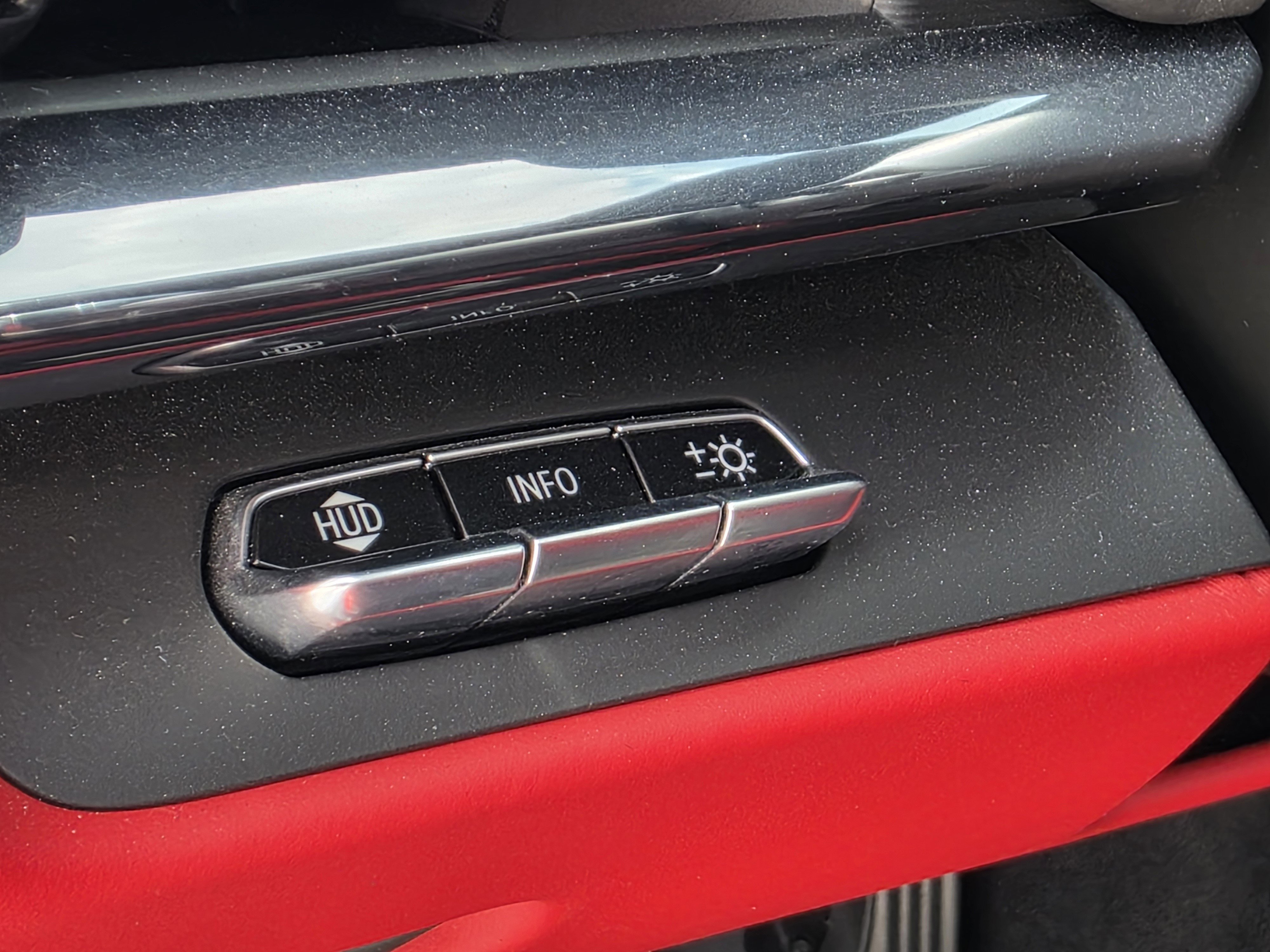 Used 2024 Chevrolet Corvette Stingray Premium Conv w/ Z51 Performance Package RWD image 16