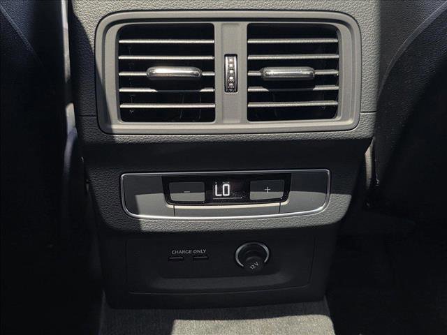 New 2025 Audi Q5 2.0T Premium image 18