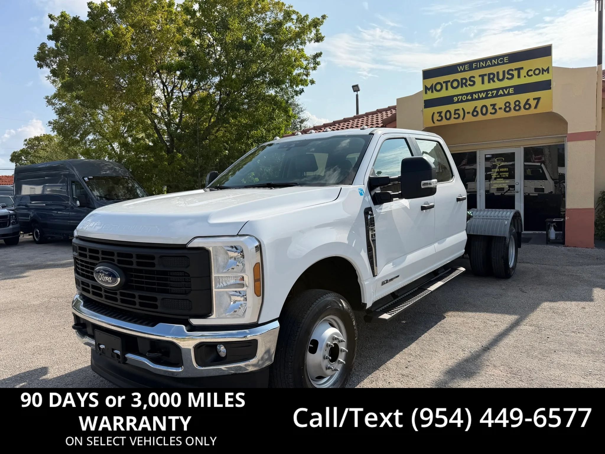 Used 2024 Ford F350 XL AWD/4WD image 1