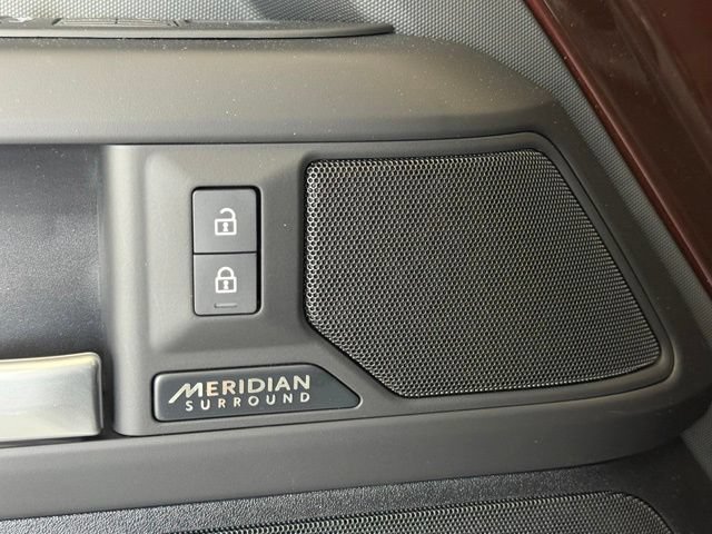 New 2026 Land Rover Defender 90 X-Dynamic SE AWD/4WD image 26