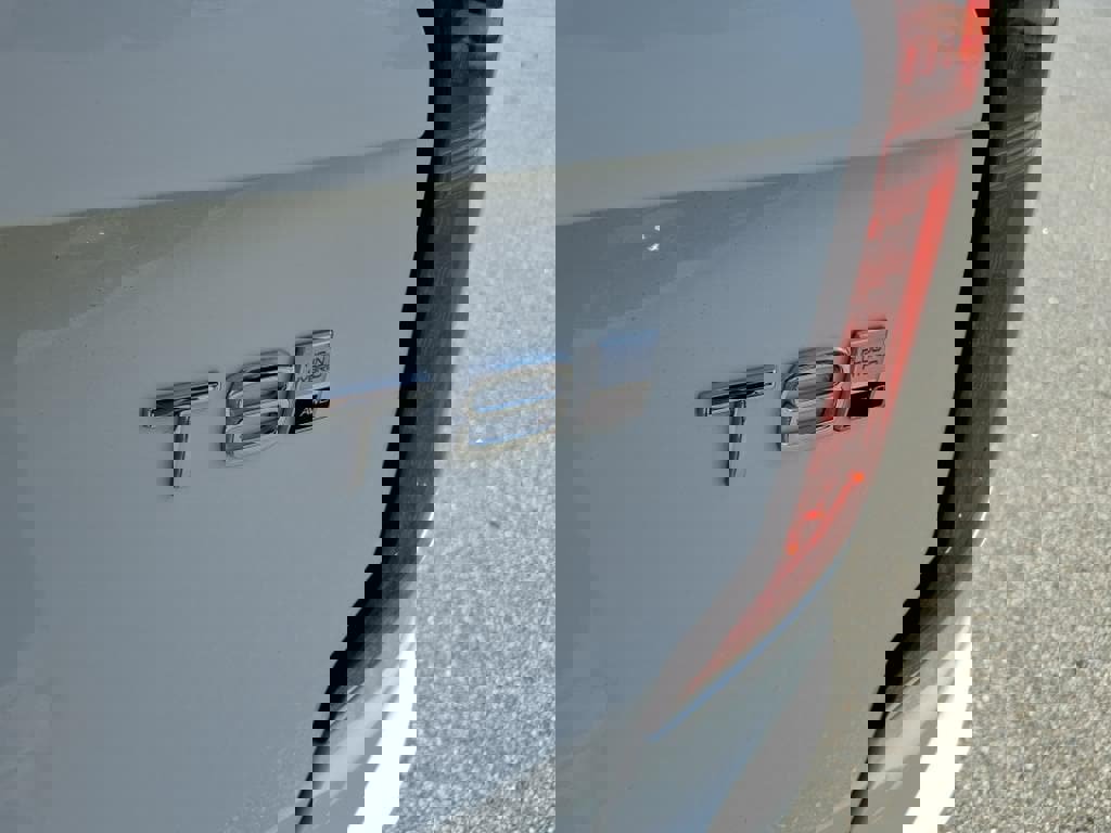 New 2025 Volvo XC90 T8 Plus w/ Protection Package Premier image 6