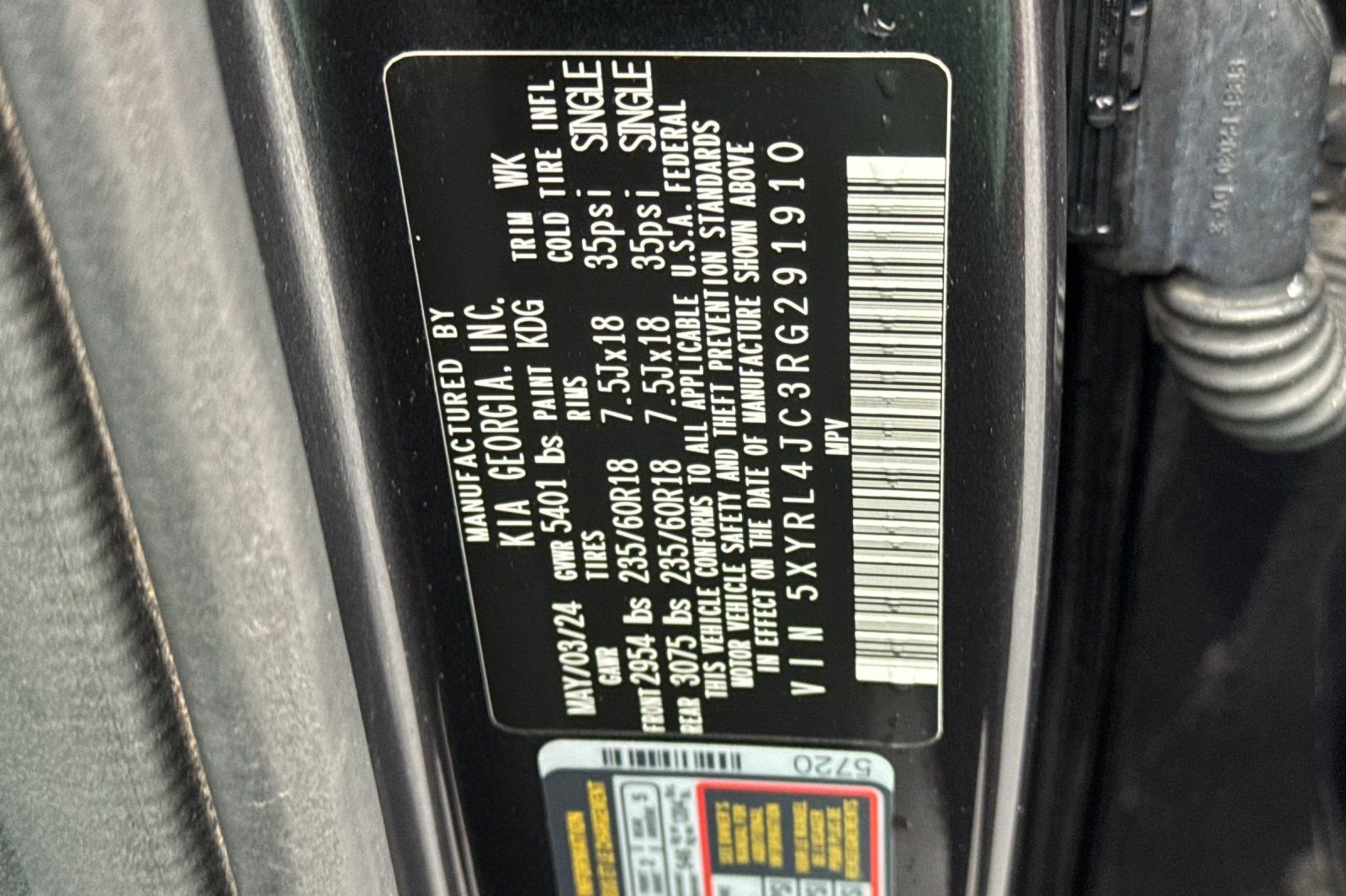 Used 2024 Kia Sorento S image 36