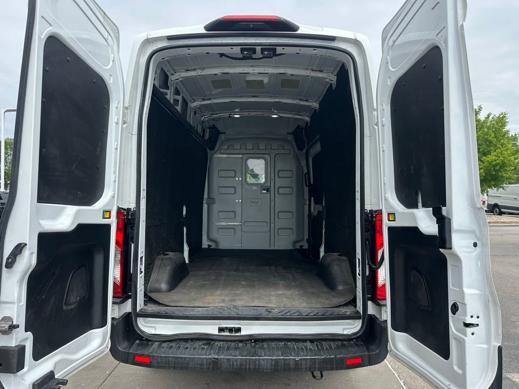 Used 2023 Ford Transit 250 148 High Roof w/ Load Area Protection Package RWD image 10